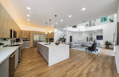 Miami Shores House | Villa Rio Grande 8BR Lazy River Pool + Pickleball