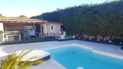 Marignane Villa | VILLA ROMA