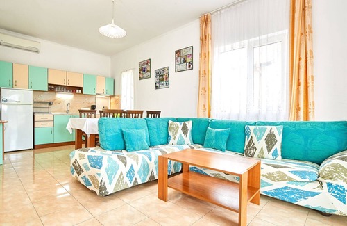 Bryastovets House | Villa Rosa with Pool - Sunny Beach Area