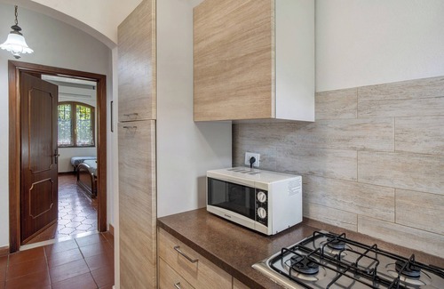 Cisano sul Neva Villa | Villa 'Rosmarino' with Mountain View, Wi-Fi and Air Conditioning