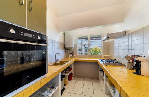Bois de Nefles House | Villa Sainterne