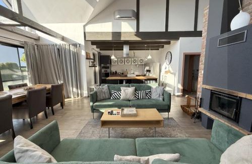 Sajdikove Humence Villa | Villa Scandinavia Penati