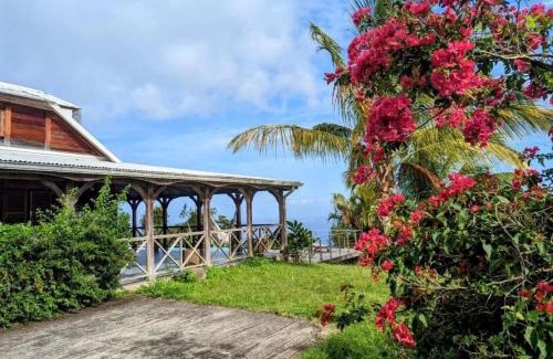 Trois-Rivieres Villa | Villa Scarlett, luxueuse villa vue mer 5 étoiles