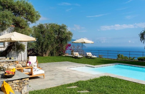 Pieve Ligure Villa | Villa Scirocco 102 Emma Villas