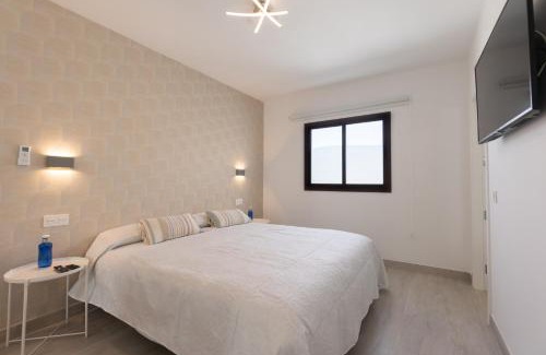 Playa Blanca Villa | Villa Sea Breeze Jarea