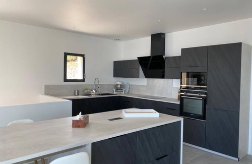 Le Lavandou Villa | Villa sea view 180° heated pool 500 m from the beach