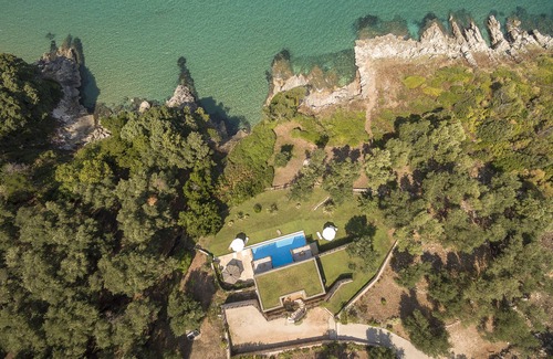 Agios Spyridon Corfu Villa | Villa Seashore: Dreamy villa by the sea side with heated pool