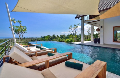 Kalibukbuk Villa | Villa Sentosa , Panoramic Sea View Villa