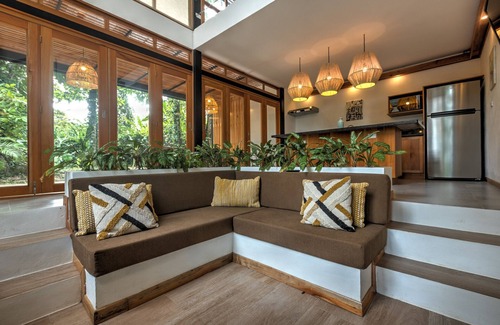 Chiguata Villa | Villa Serenity. Modern tropical style surrounded by nature