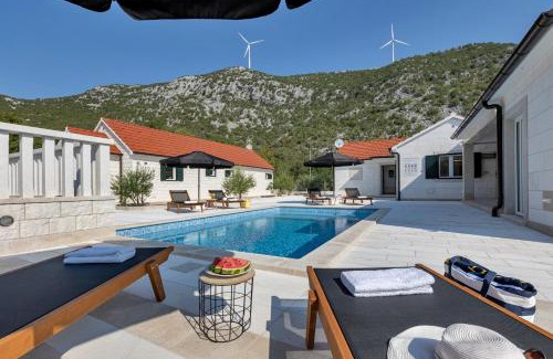 Seoca Villa | Villa Smokva and Višnja - Resort Moja Stina