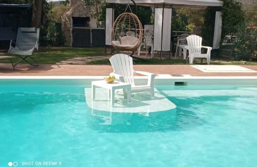 Villaggio delle Mimose Villa | VILLA STRAVANATA - Large Pool, Car and Large Whirlpool Jacuzzi