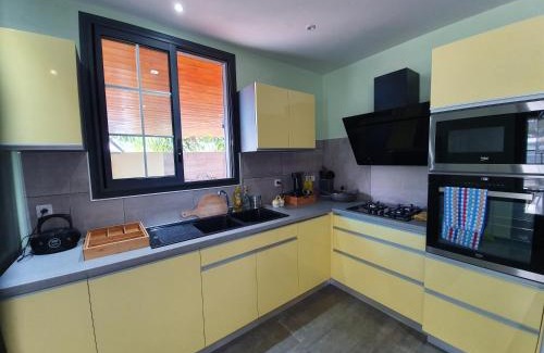 Etang Sale Les Bains Villa | Villa Ti MARTIN