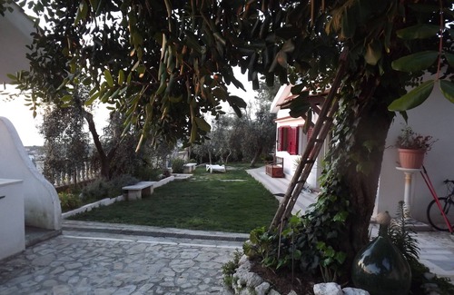 Chiesiola Villa | Villa to fifteen hundred meters from the sea situated on a panoramic hill