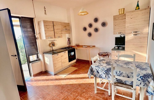 Sorso Apartment | Villa 'Trilocale Sea View' with Sea View, Shared Terrace and Private Garden