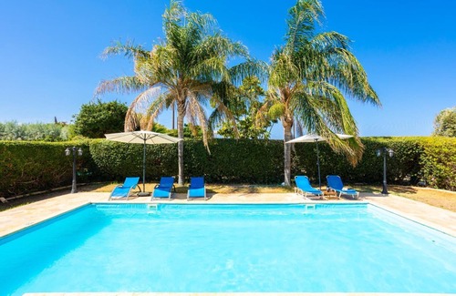 Argaka Villa | Villa Tsikkos Ena - Three Bedroom Villa, Sleeps 6