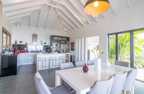 Camaruche Villa | Villa Valley (2 bedrooms)