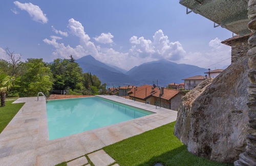 Vignola Apartment | Villa Vecchio Mulino, Cremia, Italy