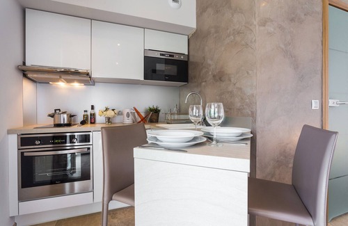 Villeneuve-Loubet Apartment | Villa Velvet