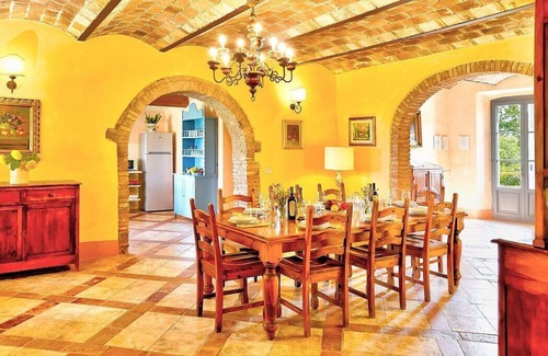Bibbona Villa | Villa Verbena: A characteristic and welcoming two-story villa surrounded by meadows and by green hills, with Free WI-FI.