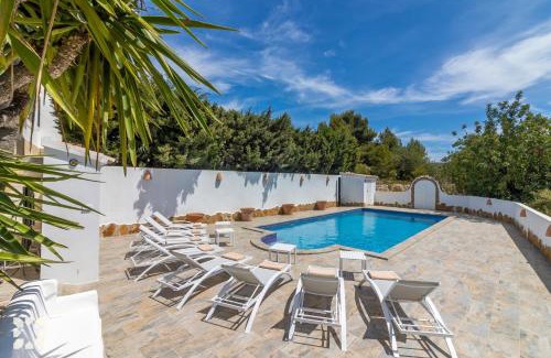 Teulada Villa | Villa Vermell by Abahana Villas