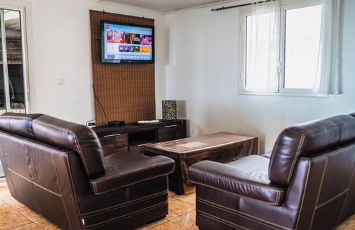 L'Etang-Sale Villa | Villa vetyvers