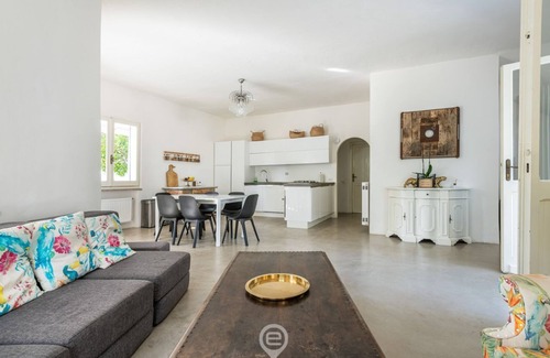 Sarroch Villa | Villa Virago
