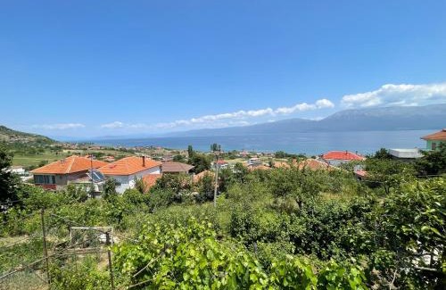 Udenisht Bed & Breakfast | Villa Vista Lago