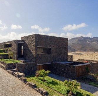 Mindelo Villa | Villa - Vue Mer et Piscine Privée
