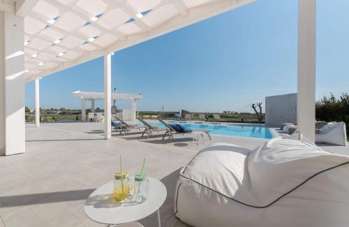 Modica Villa | Villa White - IsulaTravel