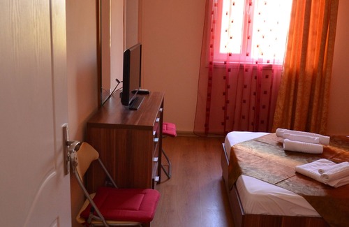 Mamaia-Sat Villa | Villa with 3 rooms,private terrace&entrance,pools acces,near sea,Mamaia north.