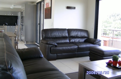 Coti-Chiavari Villa | VILLA WITH JACUZZI AND STUDIO. FOR 10 PEOPLE NEAR Wed.