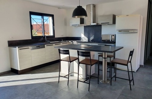 Vendemian Villa | Villa with pool in a quiet village in central Hérault