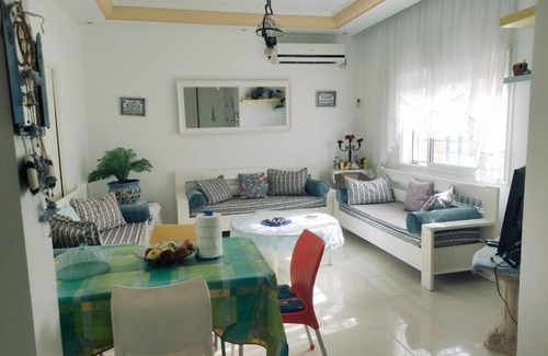 Yasmine House | Villa with pool in Yasmine Hammamet next to the beach and la medina