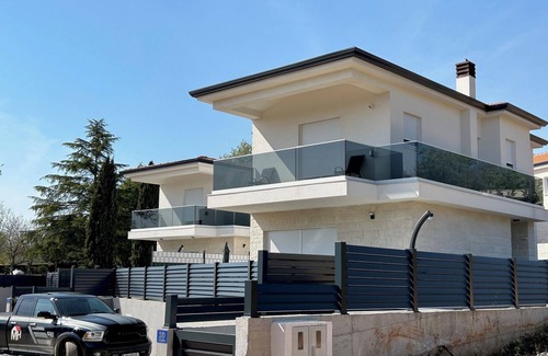 Kastelir-Labinci Villa | Villa with pool near Porec.