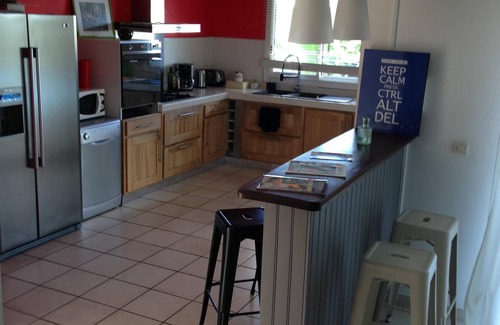 L'Etang-Sale Villa | Villa with pool, sea and mountain views