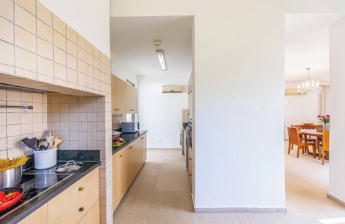 Giolou Villa | Villa Zoey - Three Bedroom Villa, Sleeps 6