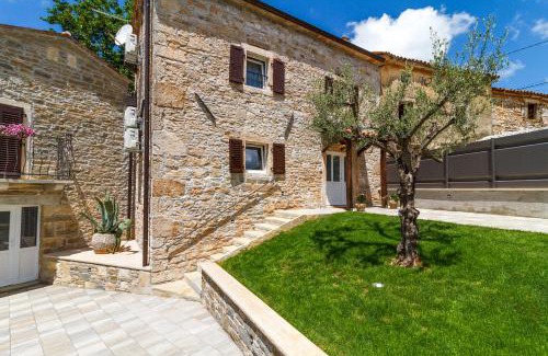 Skropeti Villa | Villa Zoro with a lovely garden and a private POOL in the middle of Istria