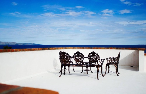 La Ventana Condo | Village Bungalow.launch 400 feet away