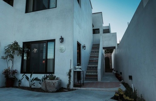 La Ventana Condo | Village Bungalow.launch 400 feet away