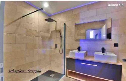 Penne-d'Agenais House | Village house