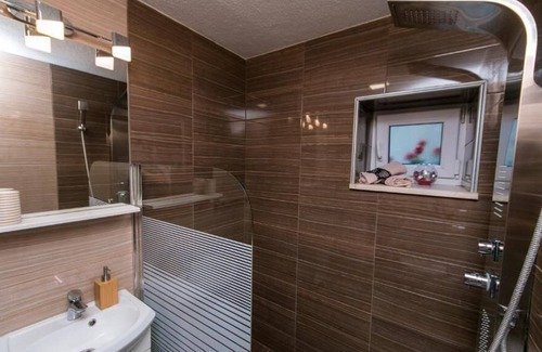 South Croatia Coast House | VILLAGE HOUSE "IVA", Makarska- Poljica Kozička