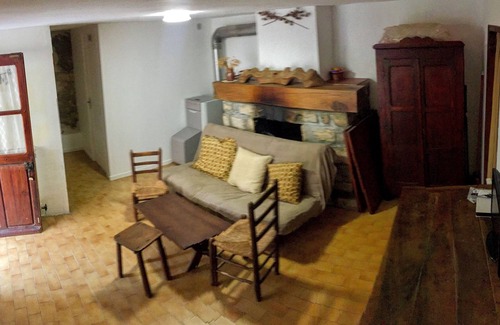 Orpierre House | Village house sleeps 7