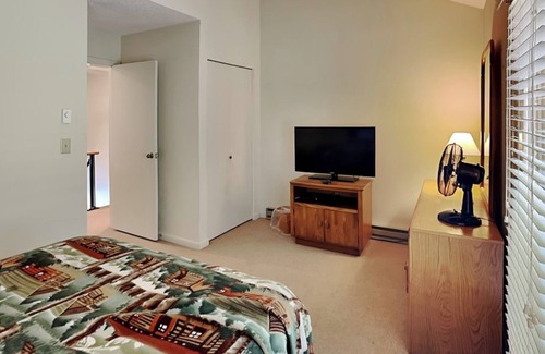 McHenry House | Villages of Wisp 14 Winding Way