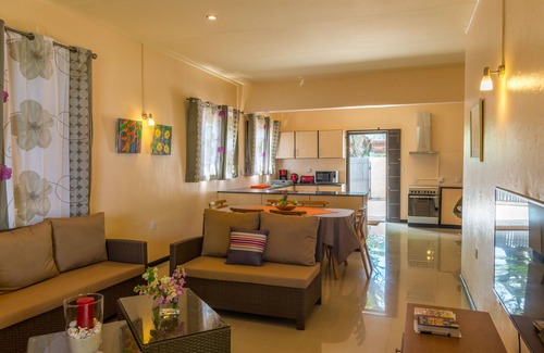 Flic-en-Flac Villa | Villasun Beachfront Villa