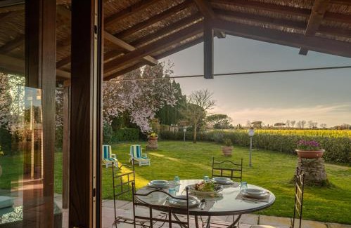 Castagneto Carducci House | Villino Mary