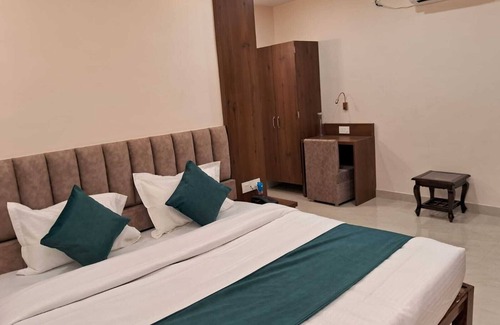 Varanasi Hotel | Vinayak Heritage