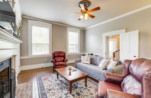 Verona House | Vineyard Retreat at George Vest Historical Home