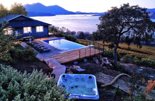 Clear Lake House | Vineyard Setting With 180 Panoramic Lake Views