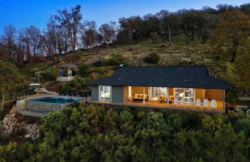 Clear Lake House | Vineyard Setting With 180 Panoramic Lake Views