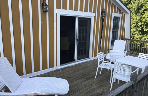 West Cape May Cottage | Vineyard View Cottage 2Bdr